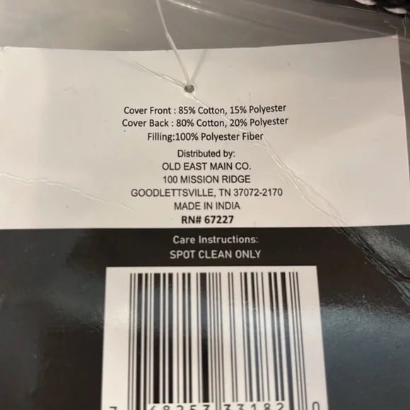 5th & Noble 2pc decorative toss pillow set (black/white) - NWT! - Picture 11 of 14